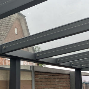 Vorteil 02 der Wolkenbahnen – stramm gespannte Seile passgenau auf Maß zwischen den Zylindern aus massivem Edelstahl in Eleganz und Klarheit