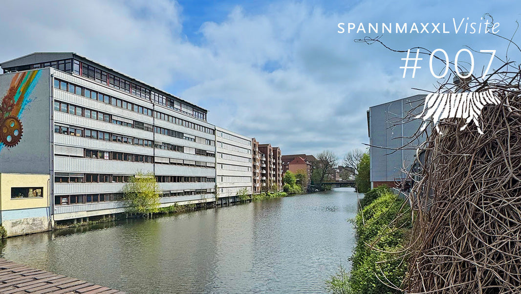 SPANNMAXXL-Visite _ Wolkenbahn-Sonnenschutz und Beschattung im Dach über Balkon Kundenservice vor Ort