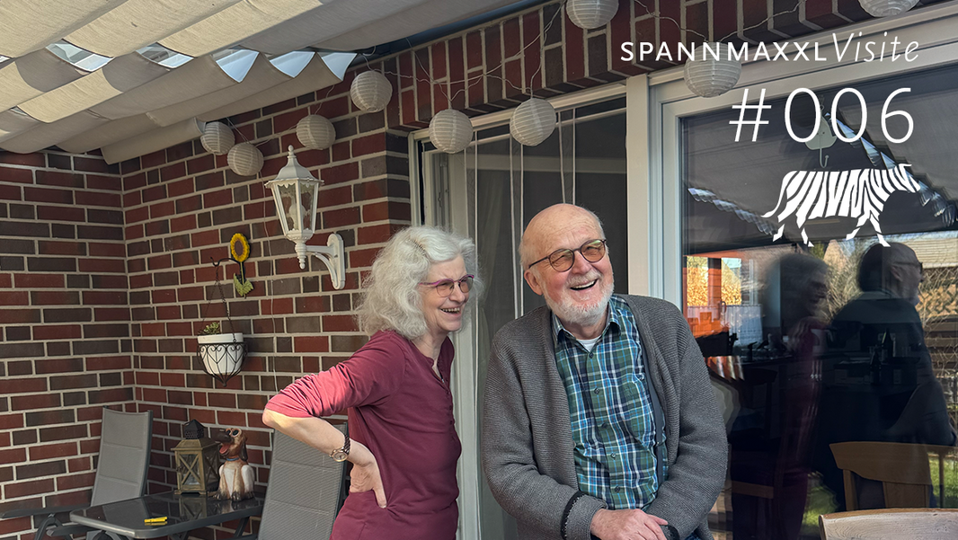 Kunden zeigen Terrassendach Beschattung bei SPANNMAXXL-Visite