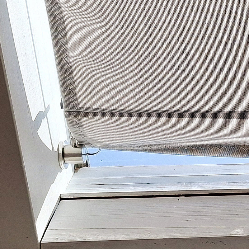 Ecke der Wolkenbahn mit Öse verbunden mit einem Steckbolzen am Ring