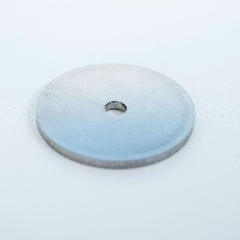 Fundamentteller – für die Stabilisierung der Edelstahlzylinder im SPANNMAXXL-Beschattungs-System