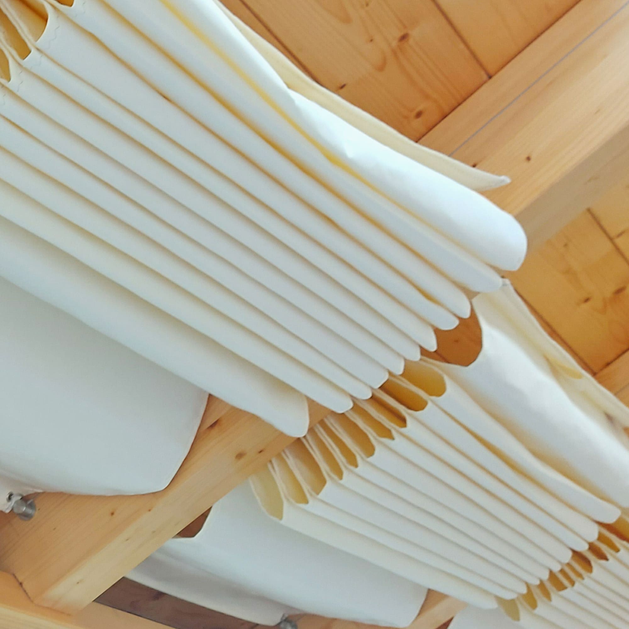 Langlebigkeit ist der Vorteil 04 bei der Seilspannmarkise aus Acryl, gepaart mit der SPANNMAXXL-Zick-Zack-Naht: Pure Detailliebe.