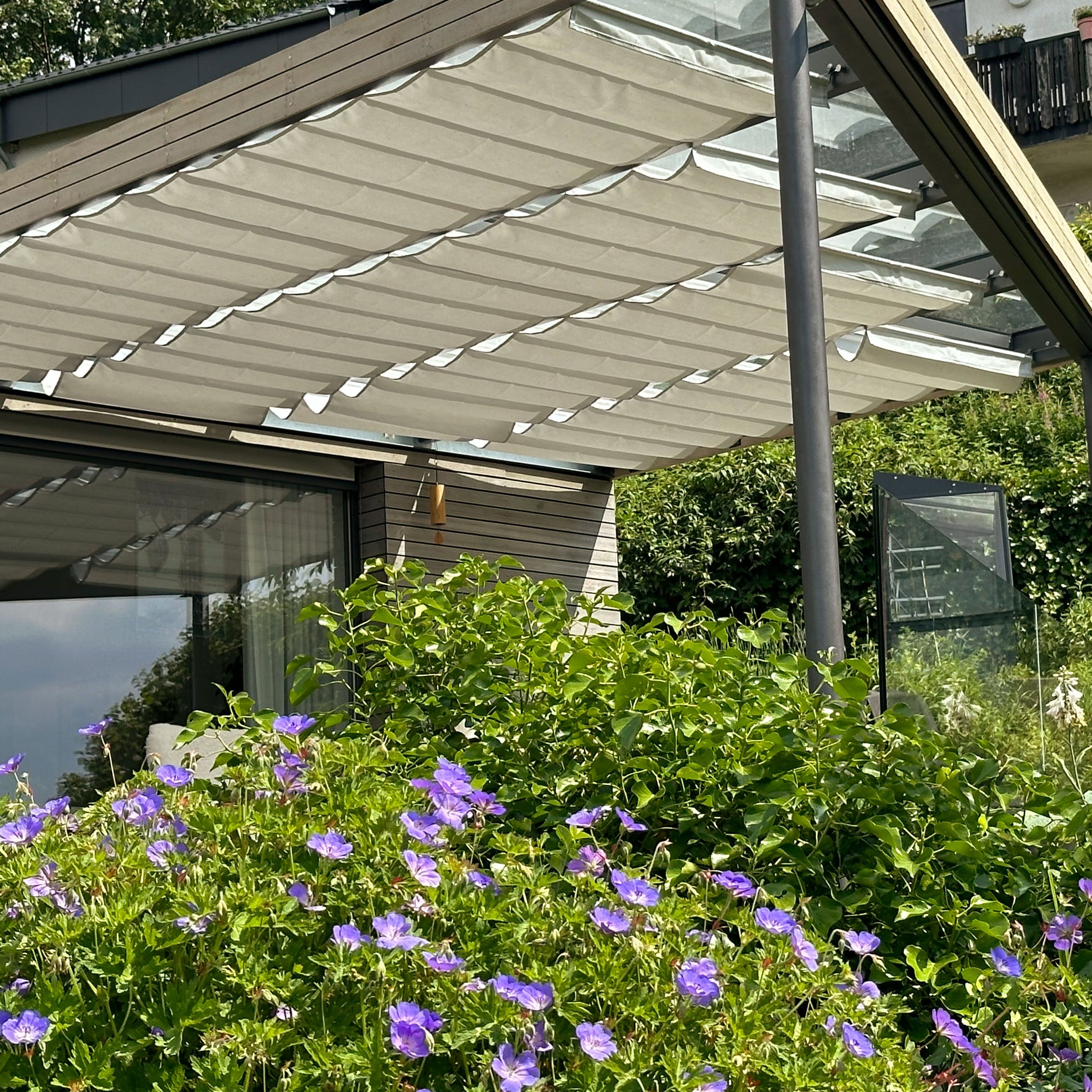 Seilspannmarkise auf Maß – SPANNMAXXL-System