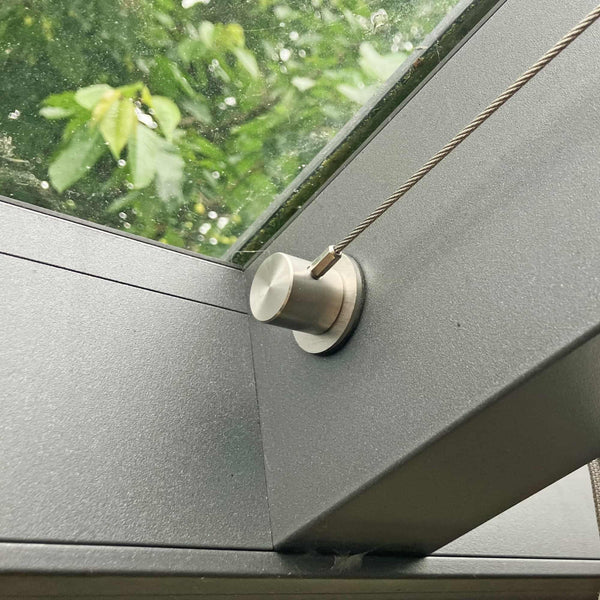 Gefräste Edelstahlzylinder in hochwertigem Design als Fixpunkt der Spannseile bei den Wolkenmanen ideal für Terrassendächer